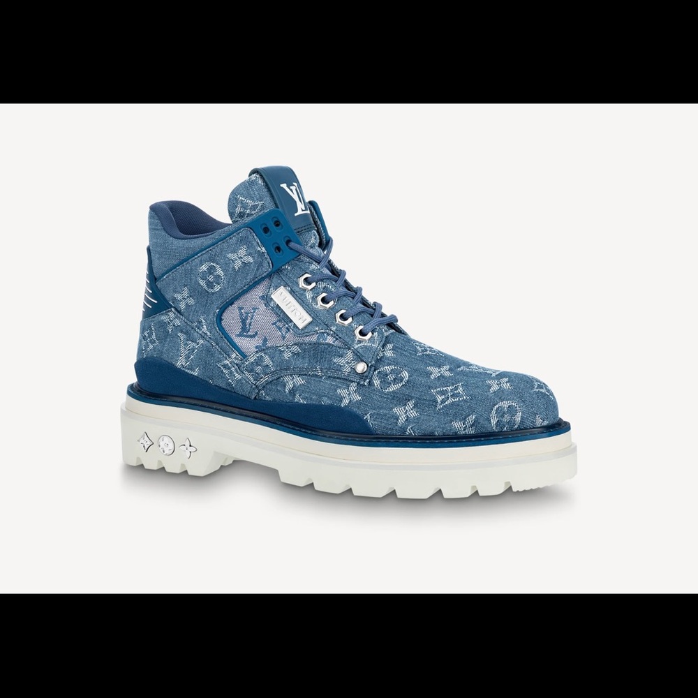 louis Vuitton OBERKAMPF ANKLE BOOT.